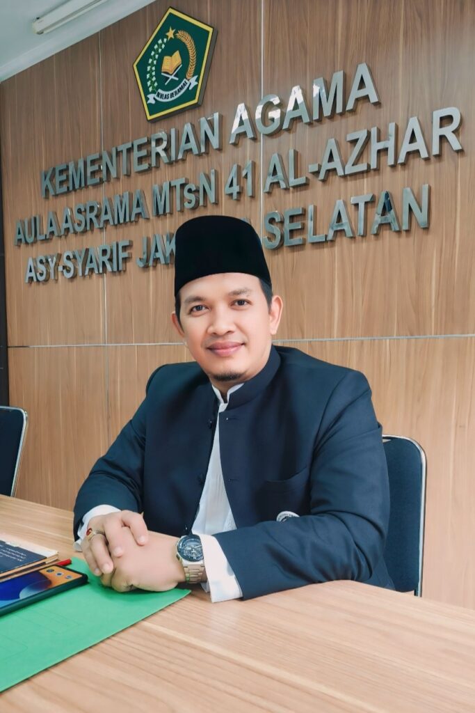 A. Musthofa Warka, S.Pd.I